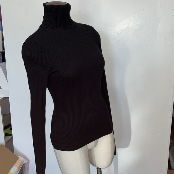 The range black turtleneck size small made in canada - Picture 2 of 4